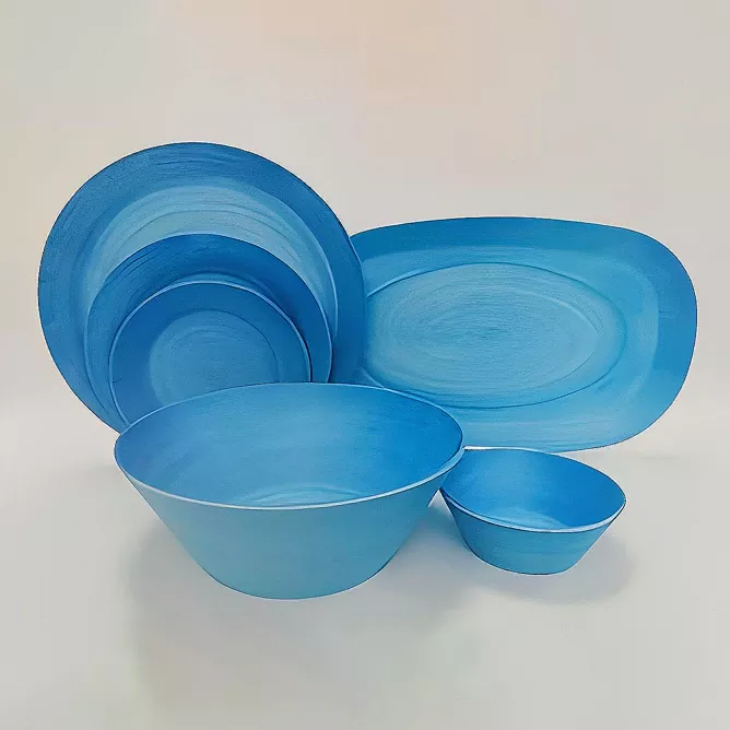 Service de table en céramique bleue