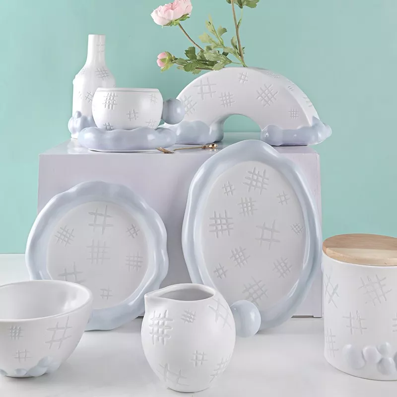 Ensemble de bols en porcelaine blanche vitrifiée allant au lave-vaisselle