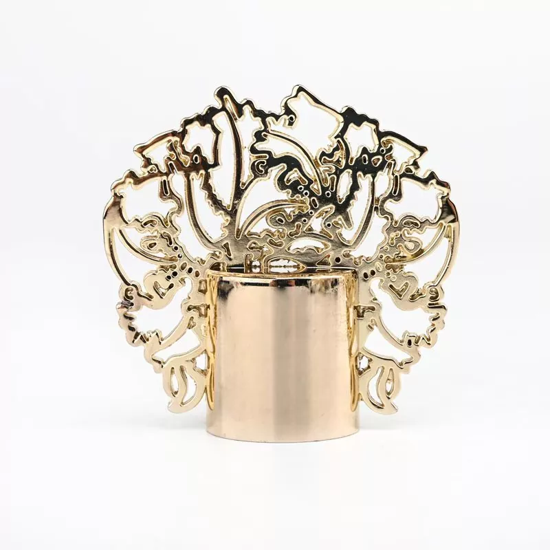 Bouteille de parfum avec couvercle en dentelle en alliage de zinc